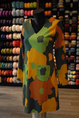 ROBE DROITE AVEC MOTIFS GRANDES FLEURS MADE IN SENS